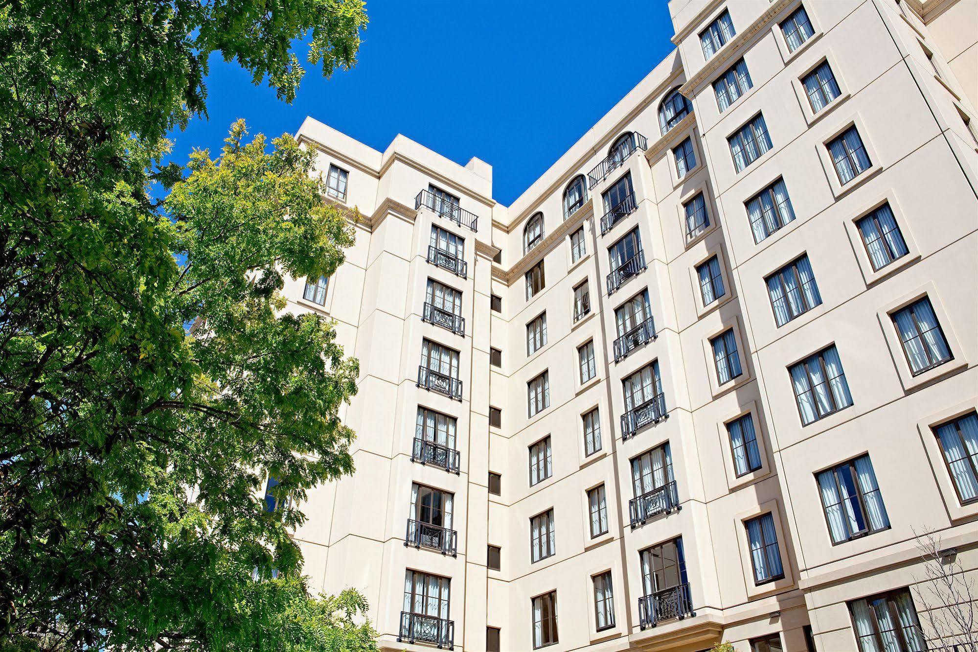 Апарт отель Mantra On Jolimont Мельбурн Экстерьер фото